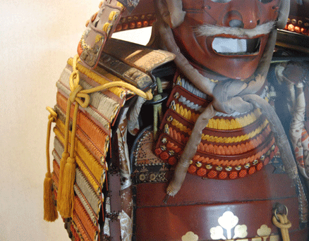Kumihimo on suit of armor